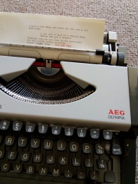 typewriter with message